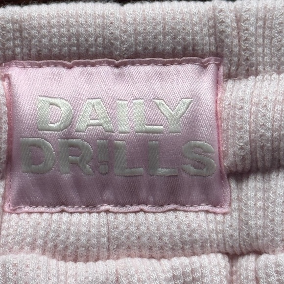 Daily Drills Thermal Resort Pants Cupid with Monochrome Patch - Picture 9 of 10